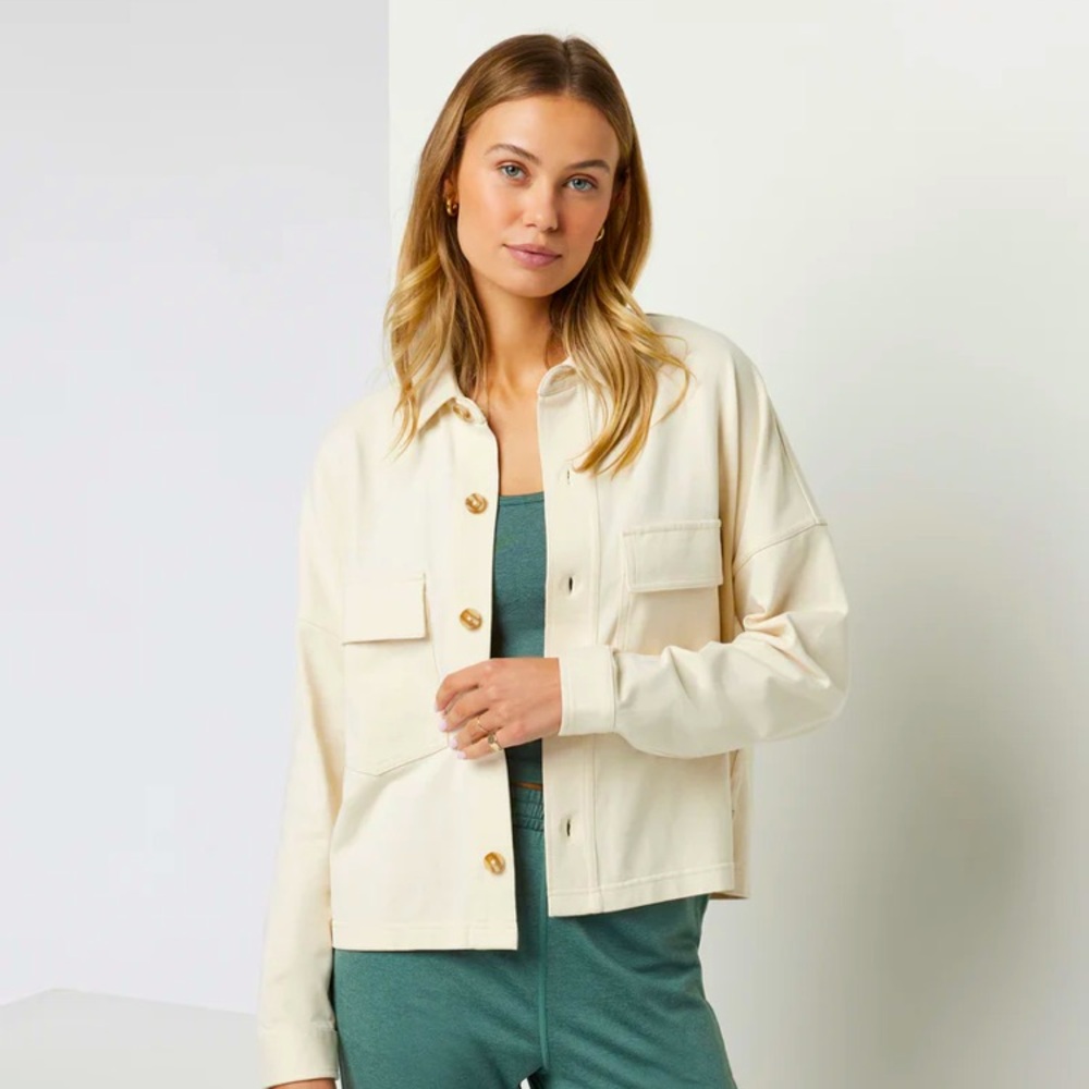 Vuori Mackenzie Cropped Shirt Jacket, Size XL
